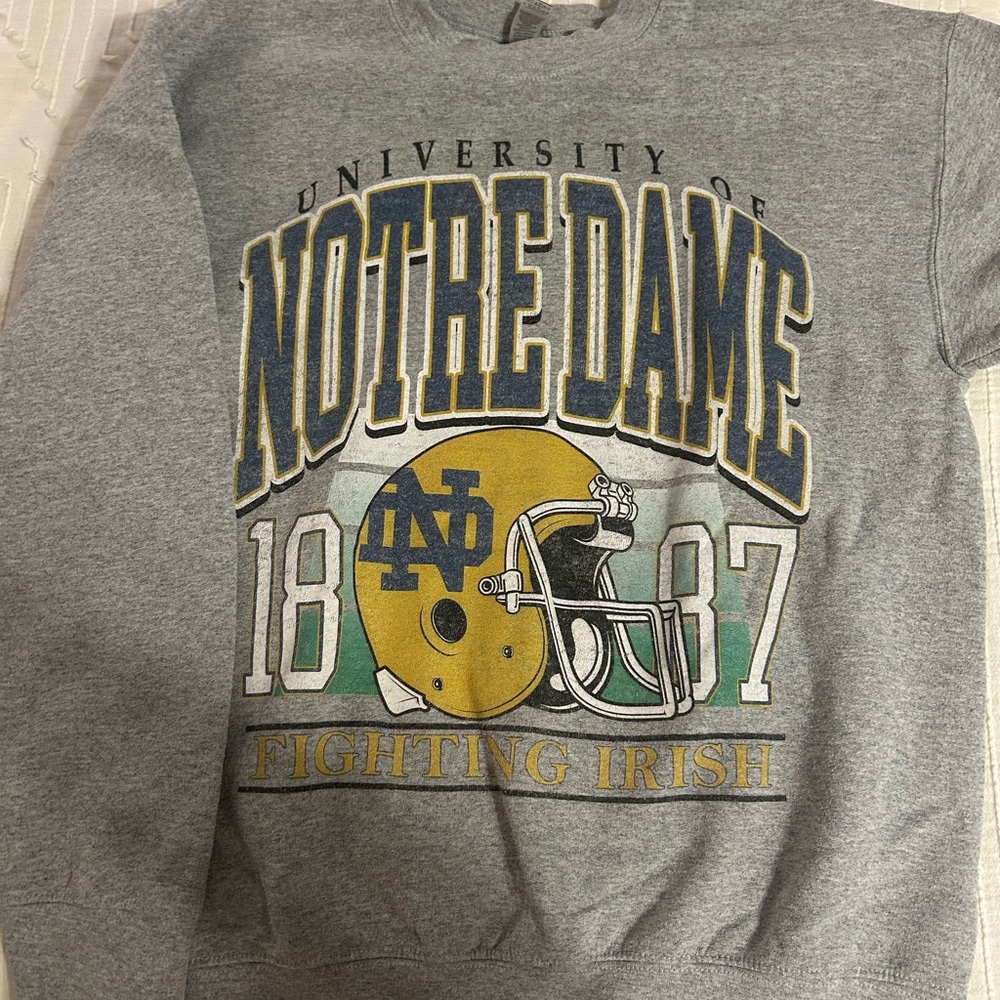 Gildan Classic Gray Sweatshirt